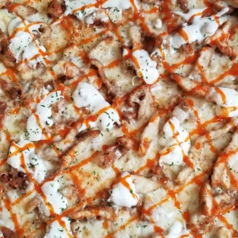 Buffalo Chicken Pizza Delight